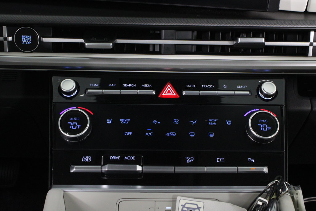Certified 2026 Hyundai Santa Fe SEL FWD image 22