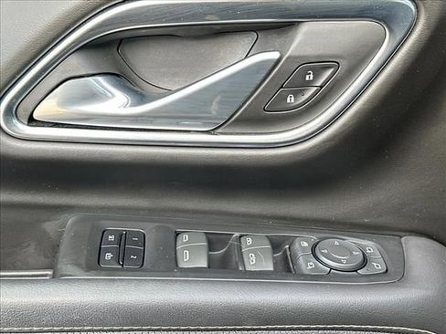 Certified 2023 GMC Yukon SLT w/ SLT Luxury Package image 22