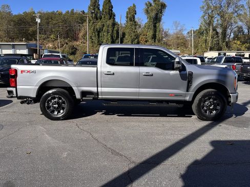 Used 2023 Ford F250 Lariat w/ Lariat Ultimate Package image 5