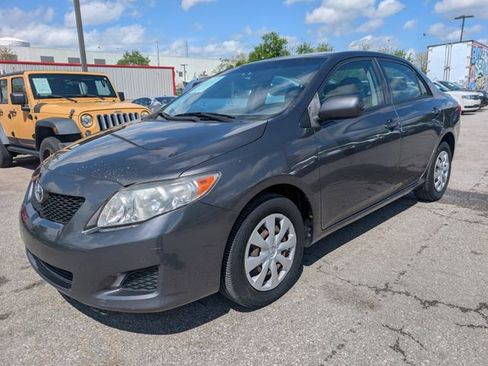 Used 2010 Toyota Corolla FWD image 3