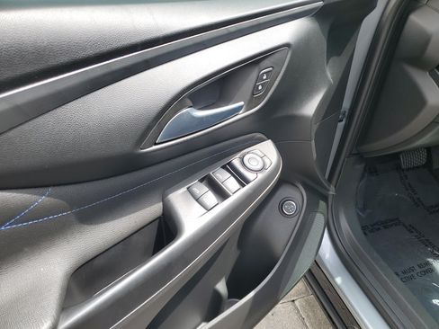Used 2025 Buick Envista Sport Touring w/ Convenience I Package FWD image 18