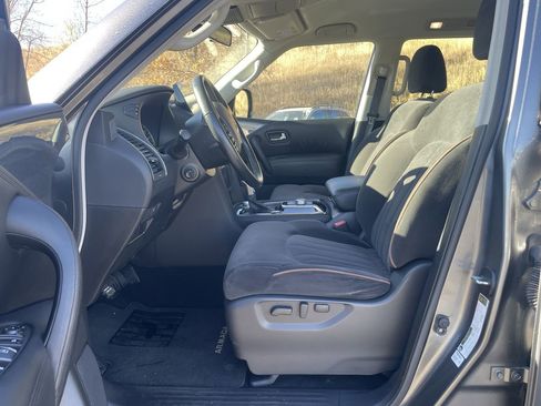 Used 2023 Nissan Armada S image 10