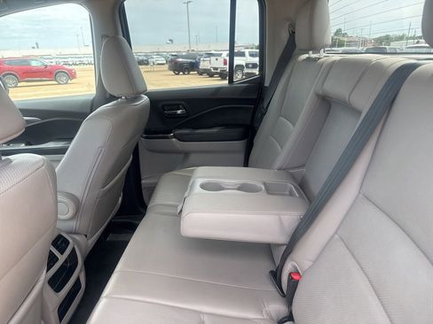 Used 2018 Honda Ridgeline RTL image 33
