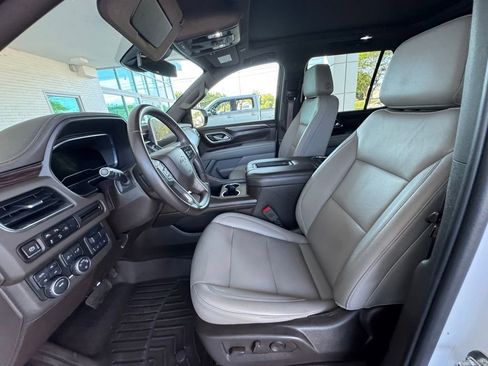 Used 2023 Chevrolet Tahoe Z71 w/ Max Trailering Package AWD/4WD image 13