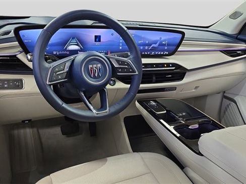 Used 2025 Buick Enclave Avenir image 18