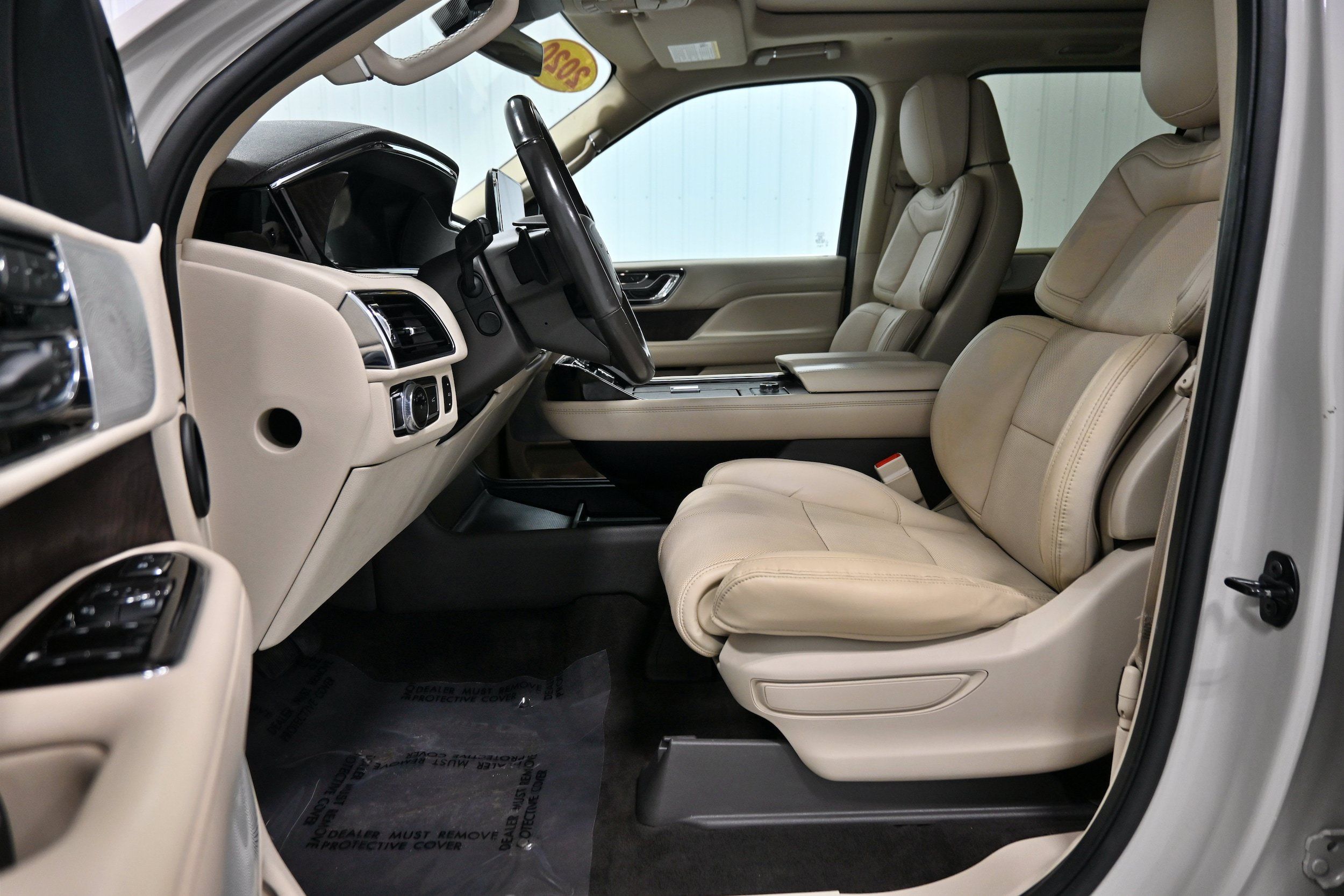 Used 2020 Lincoln Navigator Reserve w/ Luxury Package AWD/4WD image 5