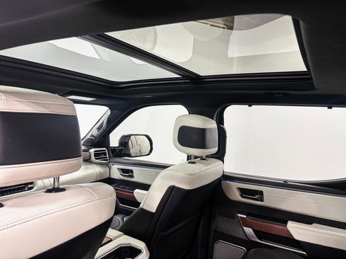 Used 2022 Toyota Tundra Capstone image 5