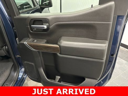 Used 2020 Chevrolet Silverado 1500 LT Trail Boss image 17