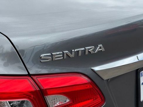 Used 2016 Nissan Sentra SV FWD image 24