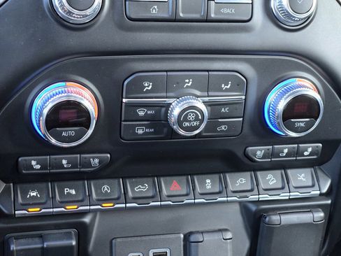 Used 2020 GMC Sierra 1500 Denali w/ Denali Ultimate Package image 19