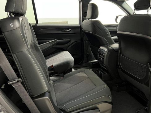 New 2025 Jeep Grand Cherokee L Laredo w/ Luxury Tech Group I image 14