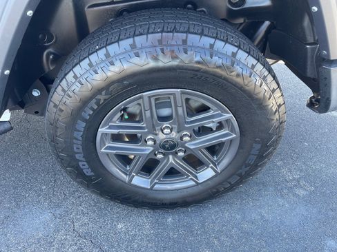 Used 2024 Jeep Wrangler Sport image 20