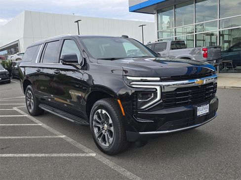 New 2025 Chevrolet Suburban LS w/ Max Trailering Package image 7