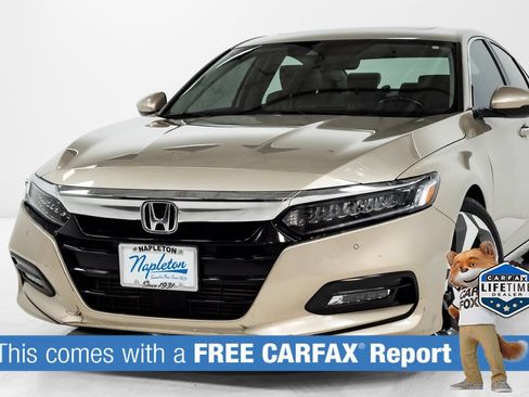 Used 2018 Honda Accord Touring image 2