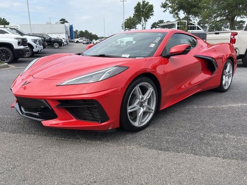 Used 2020 Chevrolet Corvette Stingray Coupe w/ 1LT RWD image 7