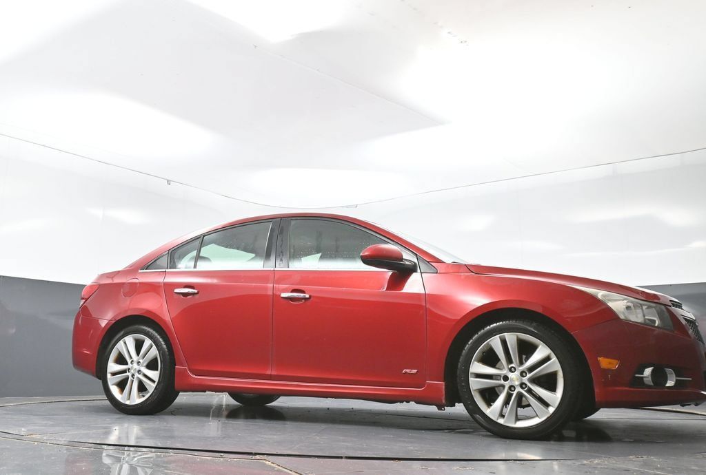 Used 2014 Chevrolet Cruze LTZ w/ Sun, Sound and Sport Package FWD image 24