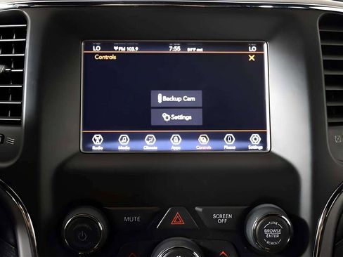 Used 2021 Jeep Grand Cherokee Laredo image 10