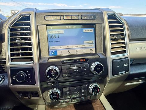 Used 2017 Ford F350 Platinum w/ Platinum Ultimate Package AWD/4WD image 12