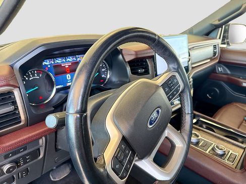 Used 2022 Ford Expedition Max Limited AWD/4WD image 11