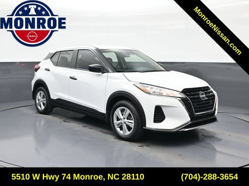 Certified 2025 Nissan Kicks Play S FWD image 1