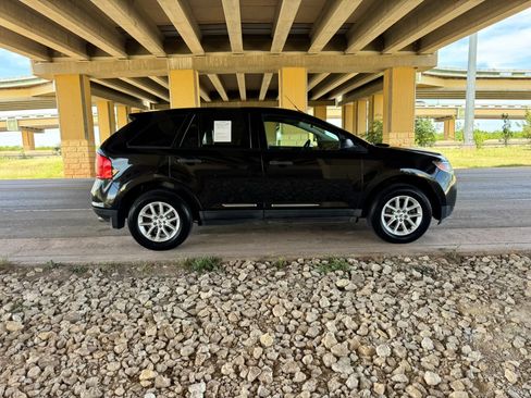 Used 2013 Ford Edge SE FWD image 2