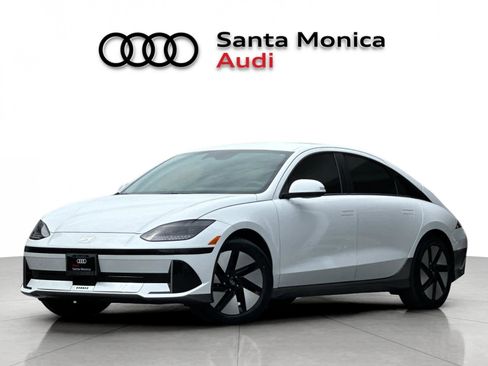 Used 2024 Hyundai Ioniq 6 SE RWD image 1