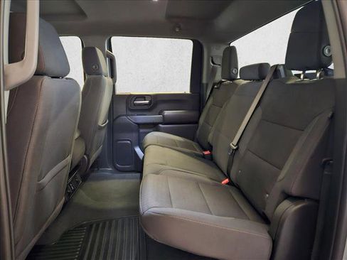 Used 2025 Chevrolet Silverado 2500 Custom w/ Custom Value Package image 19