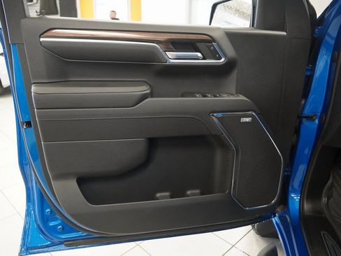 Used 2023 Chevrolet Silverado 1500 LT Trail Boss w/ LT Trail Boss Premium Package image 16