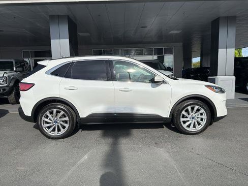 Certified 2021 Ford Escape Titanium w/ Titanium Elite Package AWD/4WD image 3