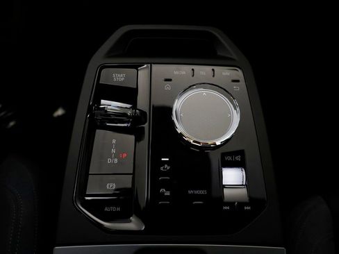 New 2026 BMW iX xDrive60 w/ M Sport Package image 12