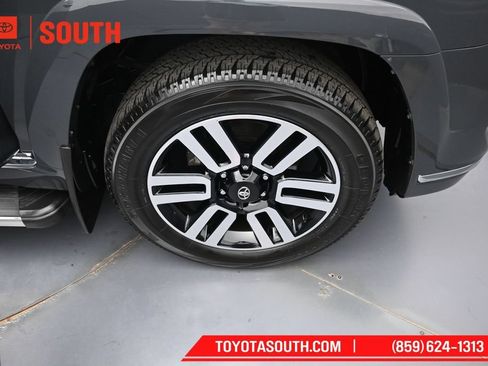 Used 2024 Toyota 4Runner Limited AWD/4WD image 35
