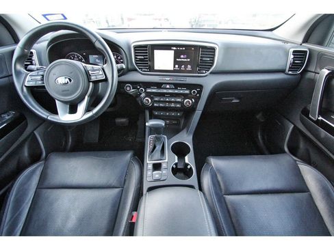 Used 2021 Kia Sportage EX w/ EX Technology Package FWD image 9