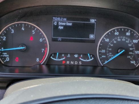 Used 2018 Ford EcoSport SE w/ SE Convenience Package FWD image 19