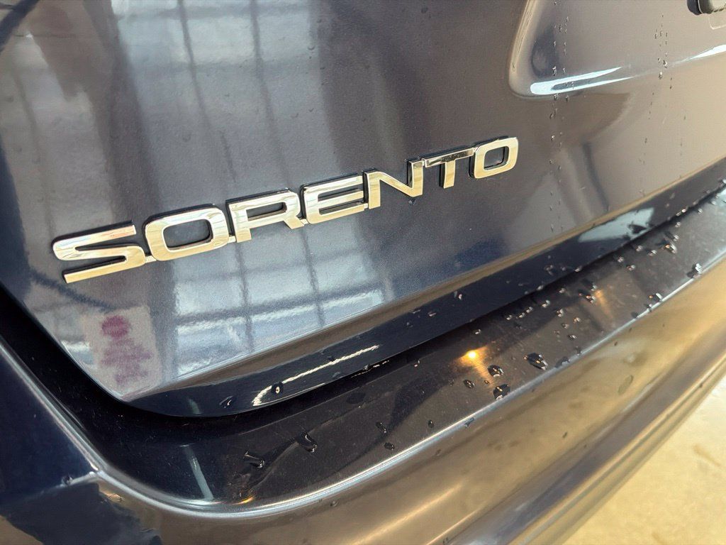 Used 2019 Kia Sorento AWD w/ LX Convenience Package image 8
