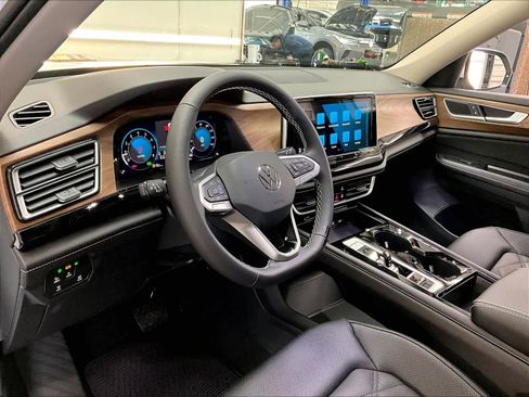 New 2026 Volkswagen Atlas SE AWD/4WD image 6