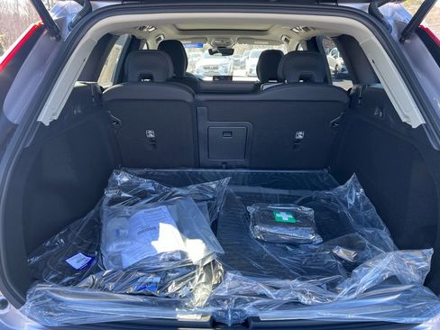 New 2026 Volvo XC60 B5 Plus w/ Protection Package Premier AWD/4WD image 26