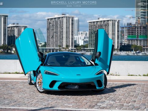 Used 2023 McLaren GT image 4