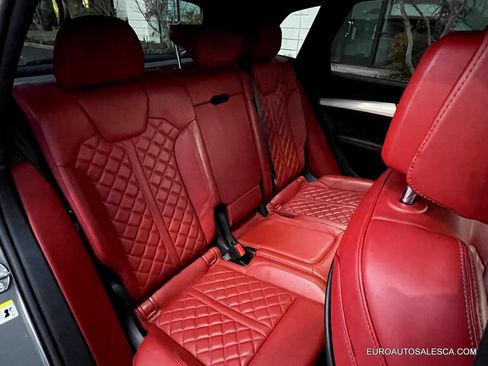 Used 2019 Audi SQ5 Premium Plus w/ Premium Plus Package image 28