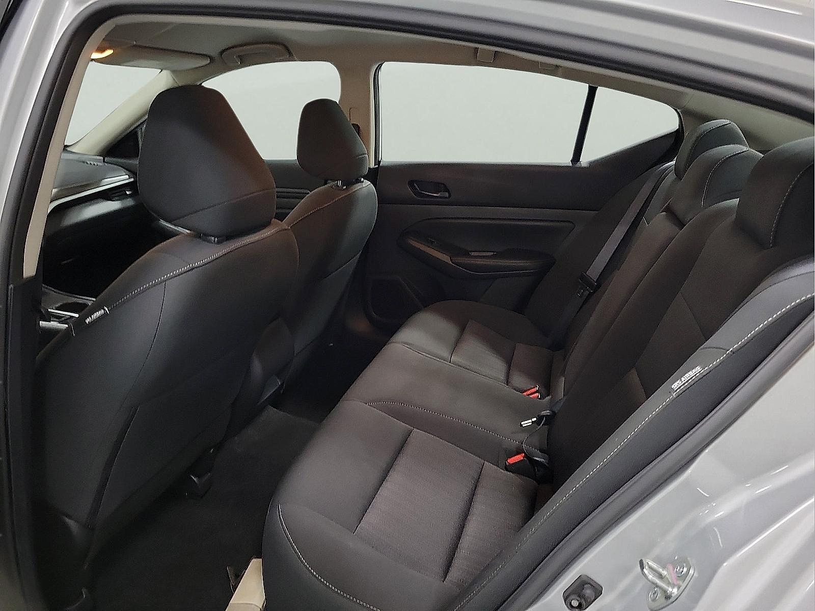 Used 2026 Nissan Altima 2.5 SV FWD image 8