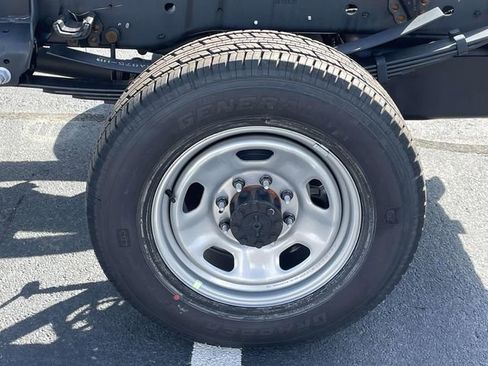 New 2026 Ford F350 XL w/ XL Chrome Package AWD/4WD image 8