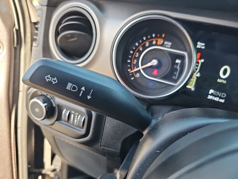 Used 2021 Jeep Wrangler Unlimited Sport image 20