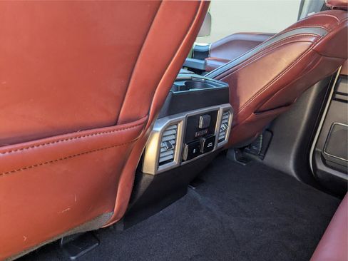 Used 2020 Ford F150 Platinum w/ Equipment Group 701A Luxury image 11