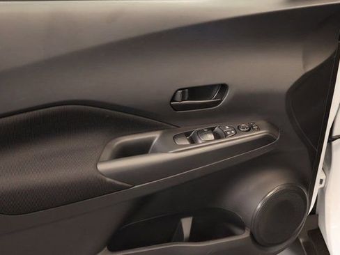 New 2025 Nissan Kicks Play S image 7