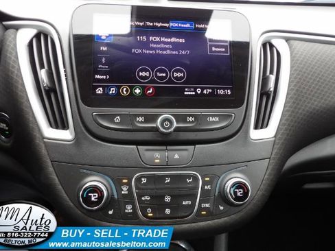 Used 2023 Chevrolet Malibu LT image 3