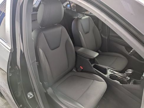 Used 2024 Buick Encore GX Preferred w/ Comfort Package FWD image 29