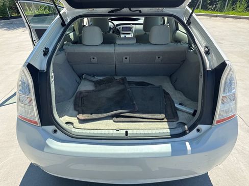 Used 2010 Toyota Prius Five FWD image 32