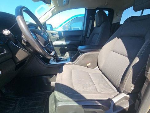 Used 2021 Chevrolet Colorado LT w/ Fleet Safety Package image 10