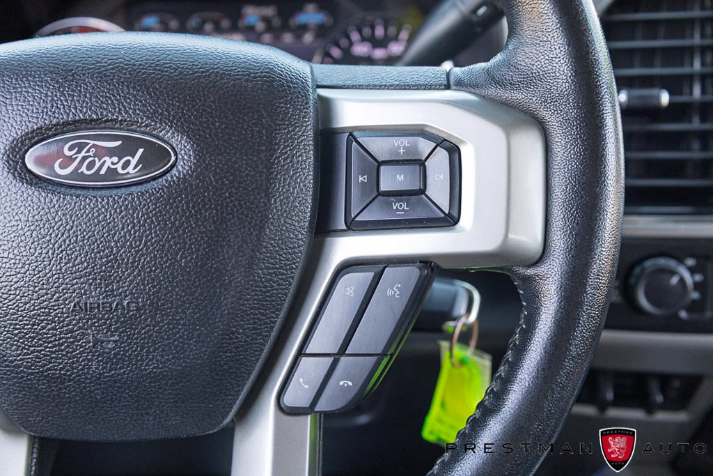 Used 2020 Ford F250 Lariat w/ Lariat Value Package AWD/4WD image 32