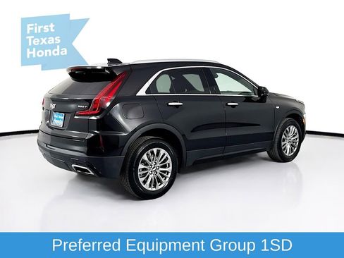 Used 2024 Cadillac XT4 Premium Luxury image 7