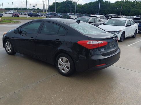 Used 2015 Kia Forte LX w/ Popular Package FWD image 6